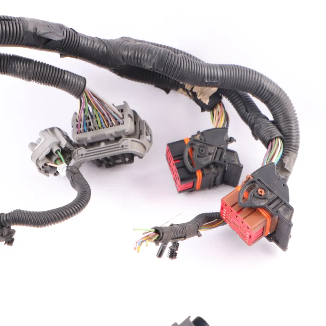 MK8 Under Bonnet Fusebox Module to Ford Transit with Part number BK3T9K499FBC Ford Transit MK8 Under Bonnet Fusebox Module - SKU BK3T9K499FBC - Part number BK3T9K499FBC