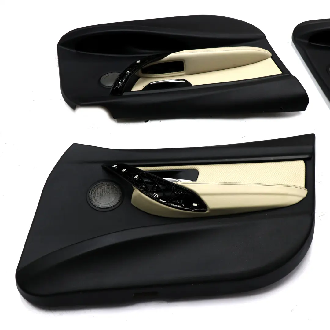 Puerta Trasera Delantera Tarjetas Forro Panel Cuero Individual Beige Set para BMW F30 con número de pieza 7279200 BMW F30 Puerta Trasera Delantera Tarjetas Forro Panel Cuero Individual Beige Set - SKU BMW F30 Door Cards Set - Número de pieza 7279200