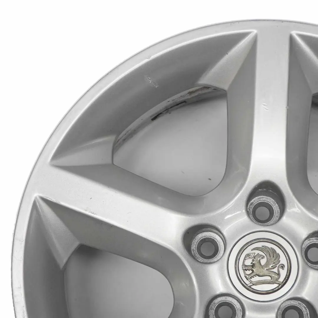 Silber Leichtmetallfelge 17" 7J ET:39 für Opel Zafira Astra mit Teilenummer BTGK5 Opel Zafira Astra Silber Leichtmetallfelge 17" 7J ET:39 - SKU BTGK5-1 - Teilenummer BTGK5