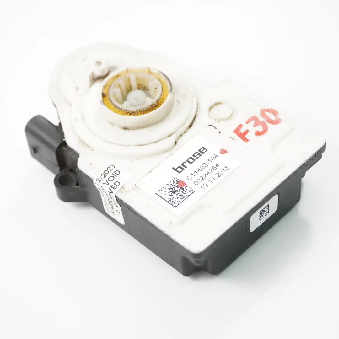 BMW F20 F30 Luftkanal Frontklappe Klappensteuerungsmotor - SKU C11492-104 - Teilenummer C11492-104