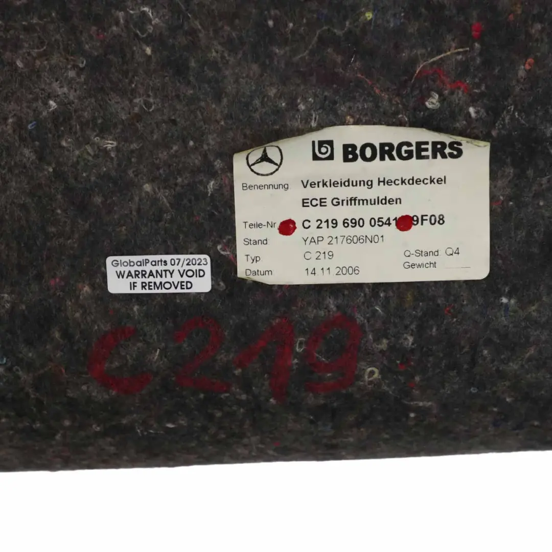 W219 Baule Portellone posteriore pannello rivestimento CLS per Mercedes con numero di parte C2196900541 Mercedes W219 Baule Portellone posteriore pannello rivestimento CLS - SKU C2196900541 - Numero di parte C2196900541