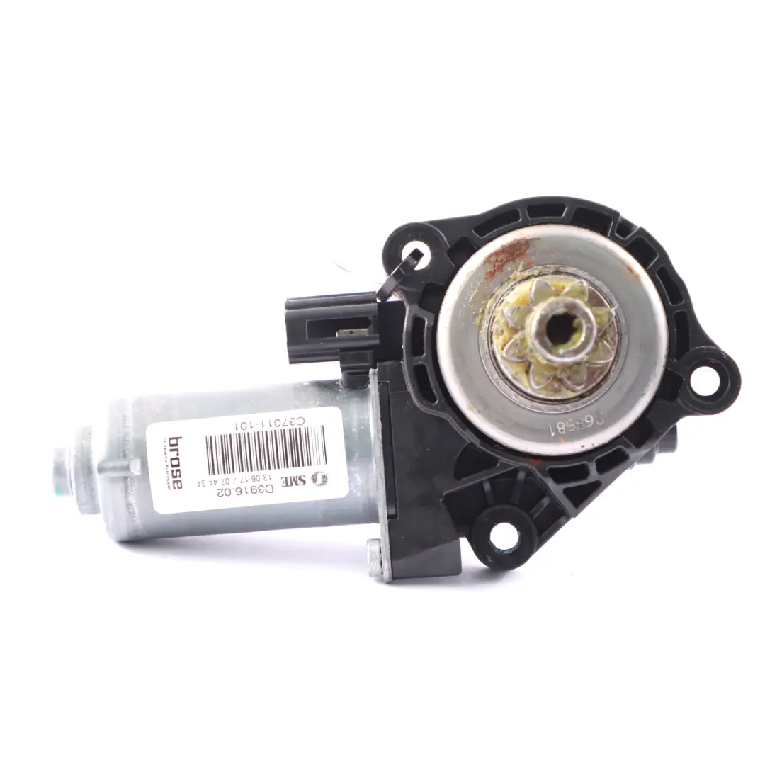 Front Seat Adjuster Adjustment Motor Actuator to Mercedes W205 with Part number c37011-101 Mercedes W205 Front Seat Adjuster Adjustment Motor Actuator - SKU c37011-101 - Part number c37011-101