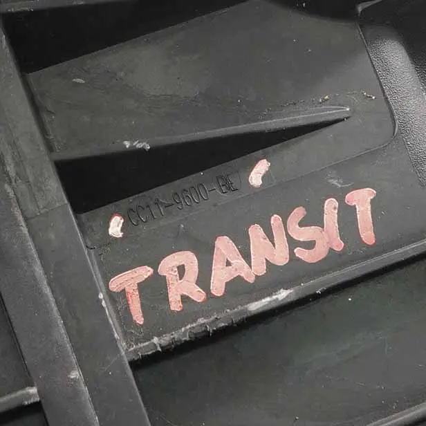 Obudowa Filtra Powietrza do Ford Transit o numerze CC11-9600-BE Ford Transit Obudowa Filtra Powietrza - SKU CC11-9600-BE - Numer Części CC11-9600-BE