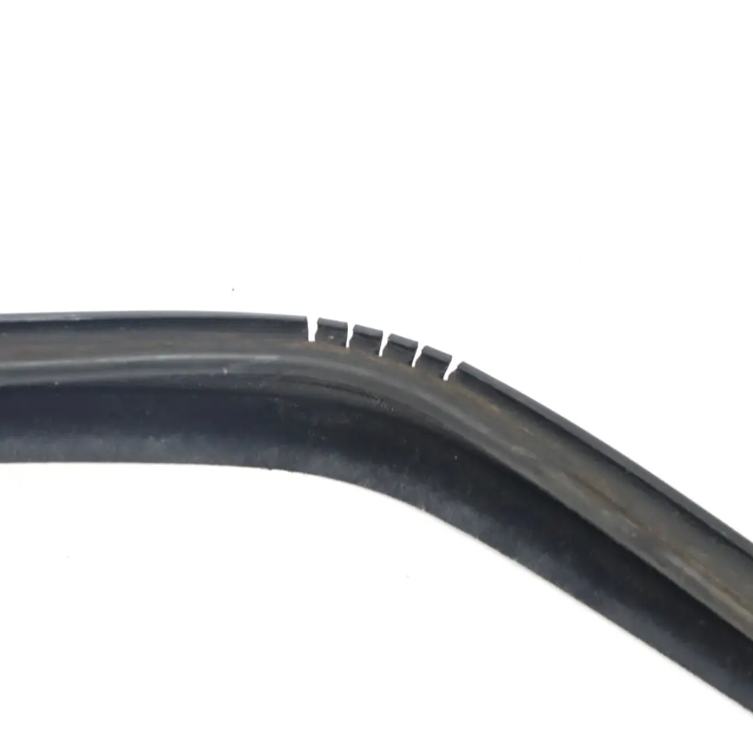 Window Gasket Seal Door Front Right O/S Guide to Land Rover Freelander 2 with Part number CFE500260 Land Rover Freelander 2 Window Gasket Seal Door Front Right O/S Guide - SKU CFE500260 - Part number CFE500260