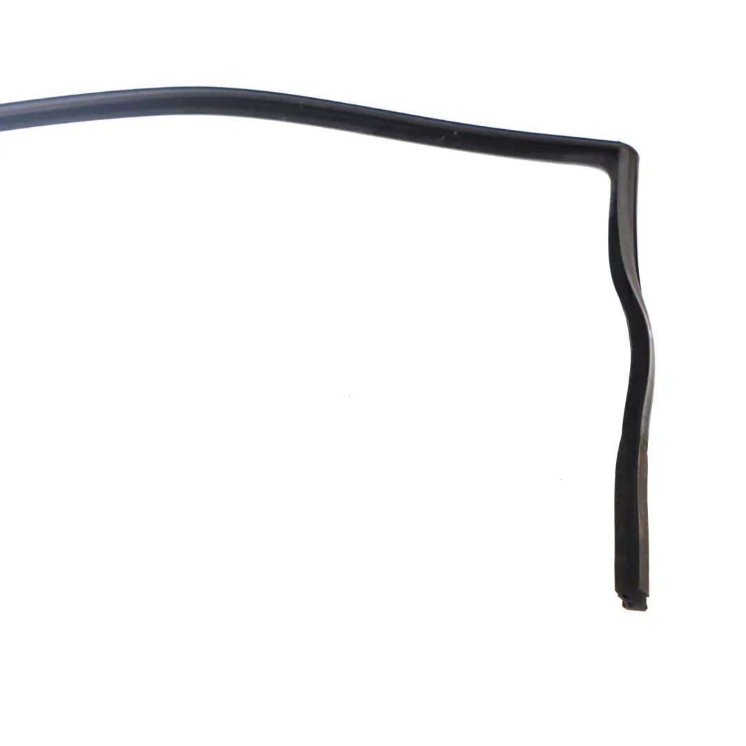 Guarnizione Finestra Porta Anteriore Sinistra per Land Rover Freelander 2 con numero di parte CFE500270 Land Rover Freelander 2 Guarnizione Finestra Porta Anteriore Sinistra - SKU CFE500270 - Numero di parte CFE500270