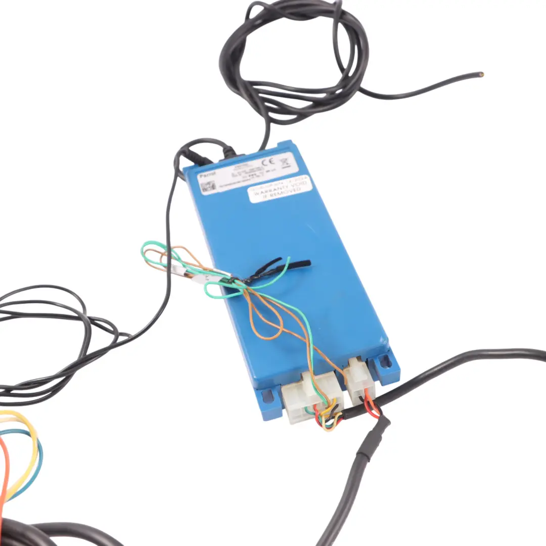 Parrot CK3100L Bluebox Bluetooth Hands-free Connection Control Unit Module to with Part number CK3100L-1 Parrot CK3100L Bluebox Bluetooth Hands-free Connection Control Unit Module - SKU CK3100L-1 - Part number CK3100L-1