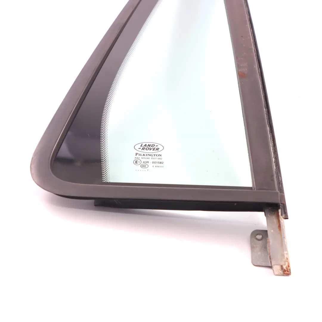 Cristal Puerta Trasera Derecha Cuarto AS2 para Land Rover Freelander 2 con número de pieza CVB500260 Land Rover Freelander 2 Cristal Puerta Trasera Derecha Cuarto AS2 - SKU CVB500260 - Número de pieza CVB500260