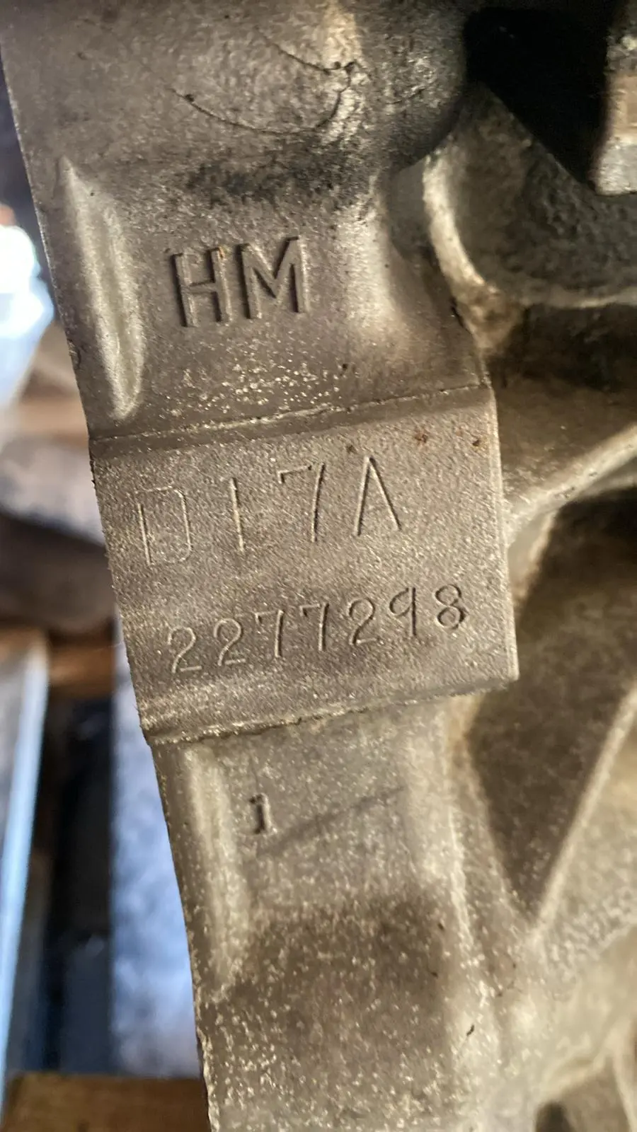 FRV 1.7 Benzyna Silnik Goły Słupek do Honda Stream 1 Civic 7 o numerze D17A Honda Stream 1 Civic 7 FRV 1.7 Benzyna Silnik Goły Słupek - SKU D17A - Numer Części D17A