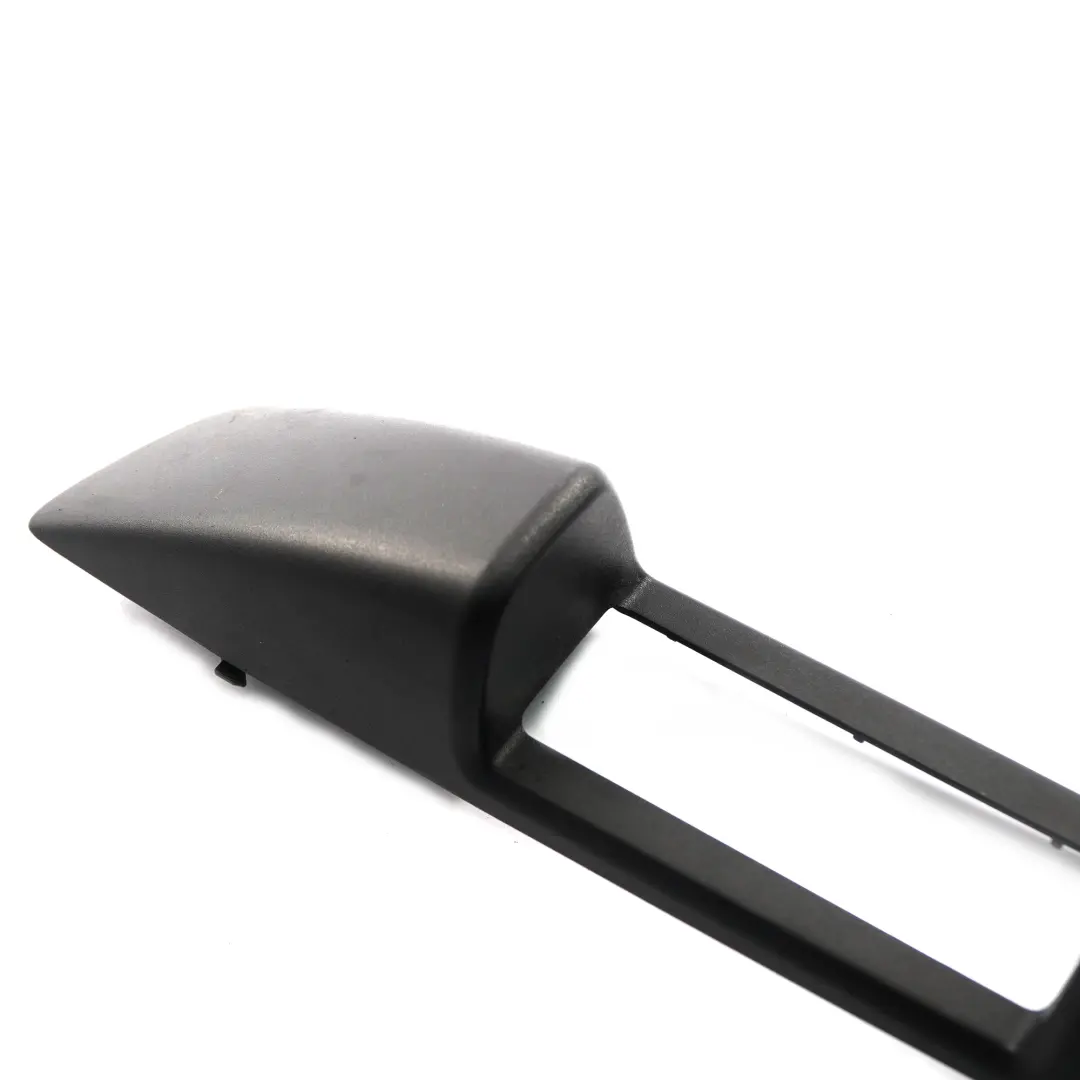 Baza Klamki Drzwi Przesuwnych Lewa do Ford Transit Connect o numerze DT11-K266B55-AC Ford Transit Connect Baza Klamki Drzwi Przesuwnych Lewa - SKU DT11-K266B55-AC - Numer Części DT11-K266B55-AC