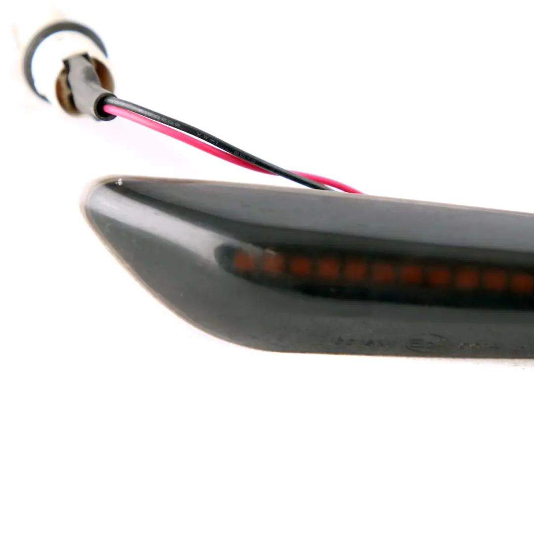 Linke Rechte Seite Abbieger Zusatzblinker LED Schwarz Set für BMW E60 E61 mit Teilenummer E60 Indicator LED Set BMW E60 E61 Linke Rechte Seite Abbieger Zusatzblinker LED Schwarz Set - SKU E60 Indicator LED Set - Teilenummer E60 Indicator LED Set