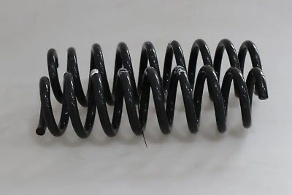 BMW E82 Coupe Sprężyna sprężyny tylna tył - SKU E82 118d Rear Coil Spring Set - Numer Części E82 118d Rear Coil Spring Set