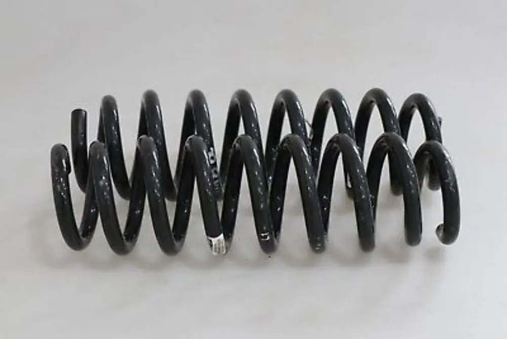 BMW E82 Coupe Sprężyna sprężyny tylna tył - SKU E82 118d Rear Coil Spring Set - Numer Części E82 118d Rear Coil Spring Set