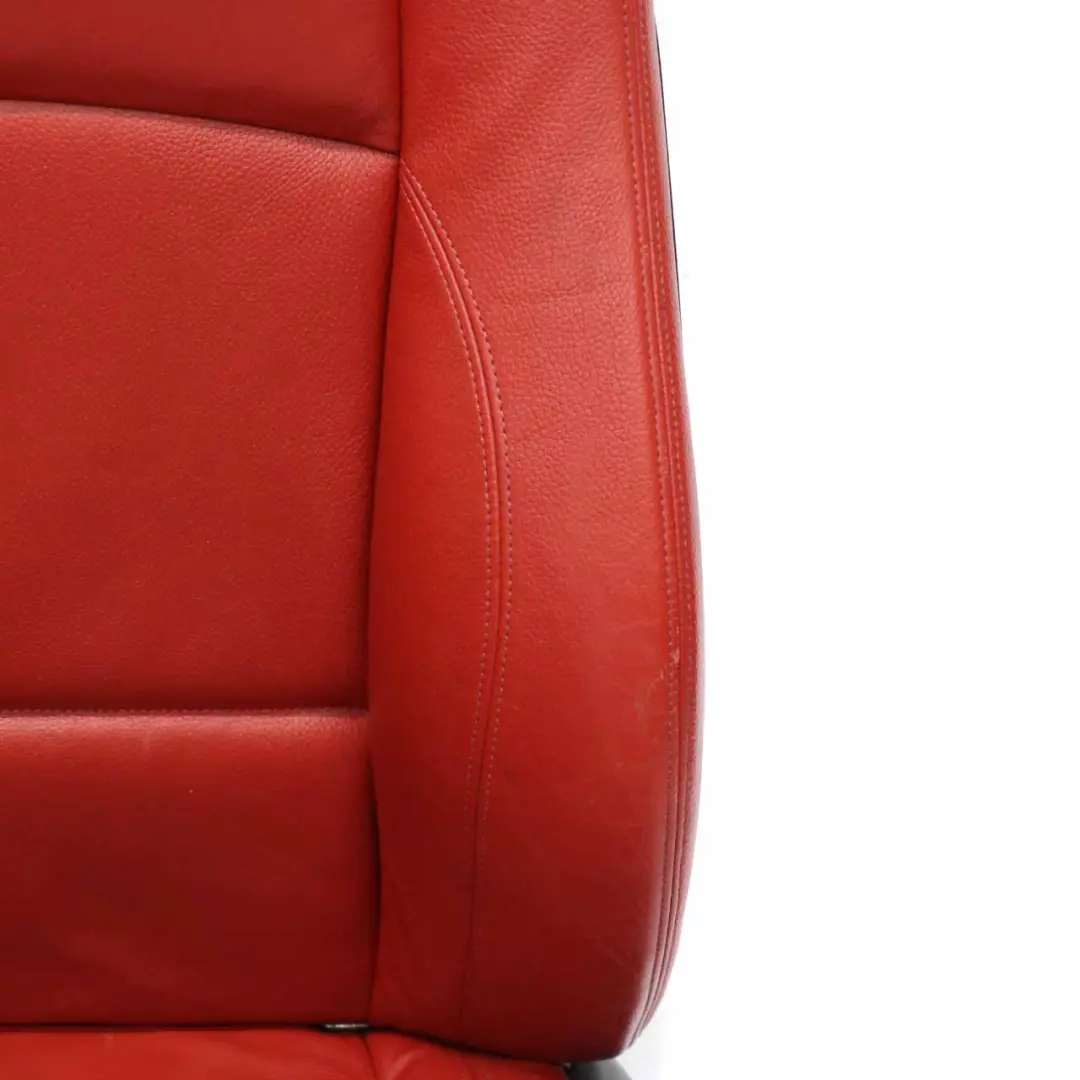 Komplet Foteli Sport Czerwona Skóra Grzane do BMW o numerze E82 BMW Komplet Foteli Sport Czerwona Skóra Grzane - SKU E82 Sport Red Leather Seats - Numer Części E82