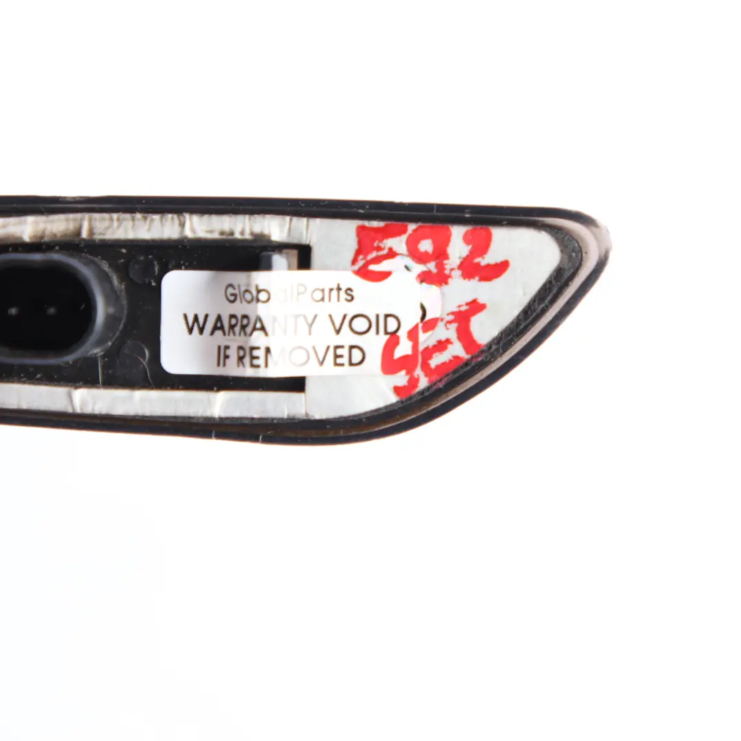 Zestaw Kierunkowskazów Czarne LED do BMW E87 E90 E92 o numerze 6932998 BMW E87 E90 E92 Zestaw Kierunkowskazów Czarne LED - SKU E87-E90-Indicator-Set - Numer Części 6932998