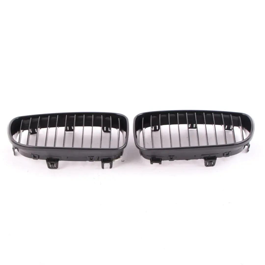 Front Grille Kidney Radiator Air Inlet Left Right N/O/S Covering Set to BMW E87 with Part number E87 Grille Set BMW E87 Front Grille Kidney Radiator Air Inlet Left Right N/O/S Covering Set - SKU E87 Grille Set - Part number E87 Grille Set