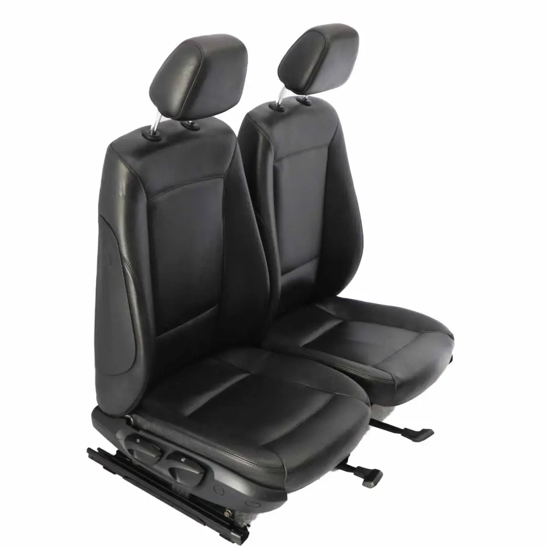 BMW E87 Negro Interior de Cuero Asientos Delanteros Izquierdo Derecho - SKU E87 Leather Front Seats - Número de pieza E87 Leather Front Seats