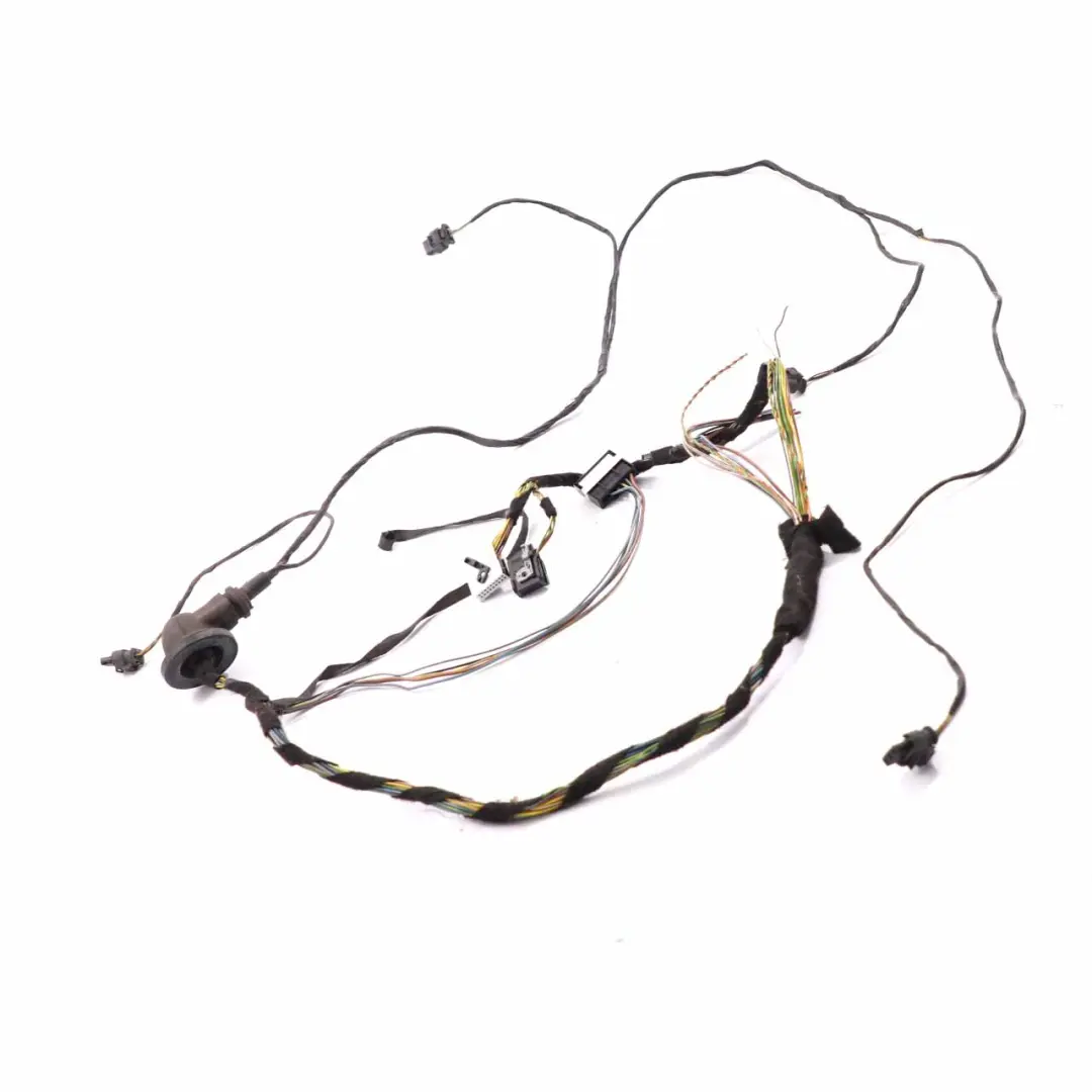 Set di cablaggi PDC Set posteriore completo per BMW N E91 E91N LCI con numero di parte E90 BMW N E91 E91N LCI Set di cablaggi PDC Set posteriore completo - SKU E90 Wiring Loom Set PDC rear - Numero di parte E90