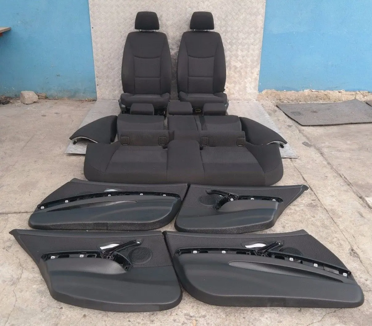 *BMW 3 er E91 LCi E91N Innensitze aus Stoff OHNE Seitenverkleidung vorne hinten