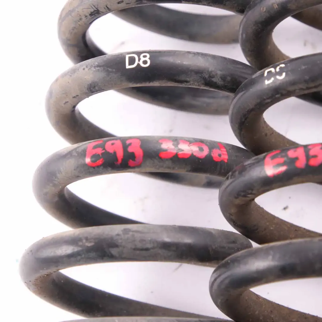 Sprężyny Zawieszenia D8 Zestaw Tył Prawa Lewa do BMW M Sport o numerze E93 D8 BMW M Sport Sprężyny Zawieszenia D8 Zestaw Tył Prawa Lewa - SKU E93-D8-REAR-COIL-SPRING-SET - Numer Części E93 D8