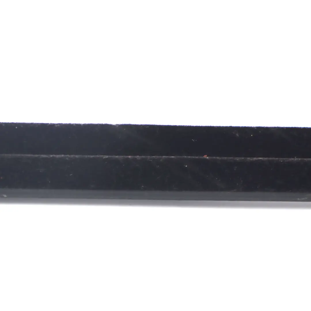 Joint d'étanchéité de vitre de portière avant gauche pour Land Rover Freelander 2 à propos du numéro de pièce EJT500030 Land Rover Freelander 2 Joint d'étanchéité de vitre de portière avant gauche - SKU EJT500030 - Numéro de pièce EJT500030