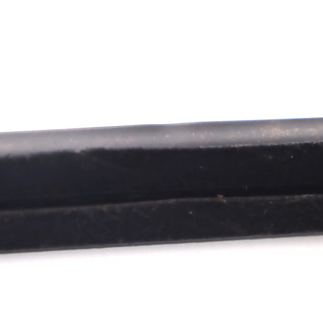 Land Rover Freelander 2 Joint d'étanchéité de vitre de portière avant gauche - SKU EJT500030 - Numéro de pièce EJT500030