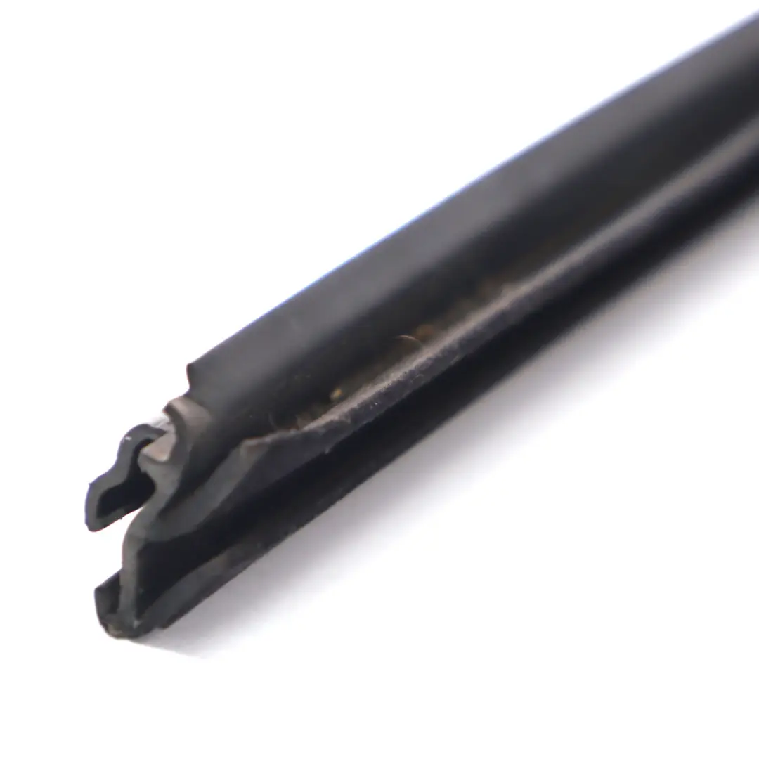 Junta de burlete delantero izquierdo para ventana puerta para Land Rover Freelander 2 con número de pieza ELT500050 Land Rover Freelander 2 Junta de burlete delantero izquierdo para ventana puerta - SKU ELT500050 - Número de pieza ELT500050