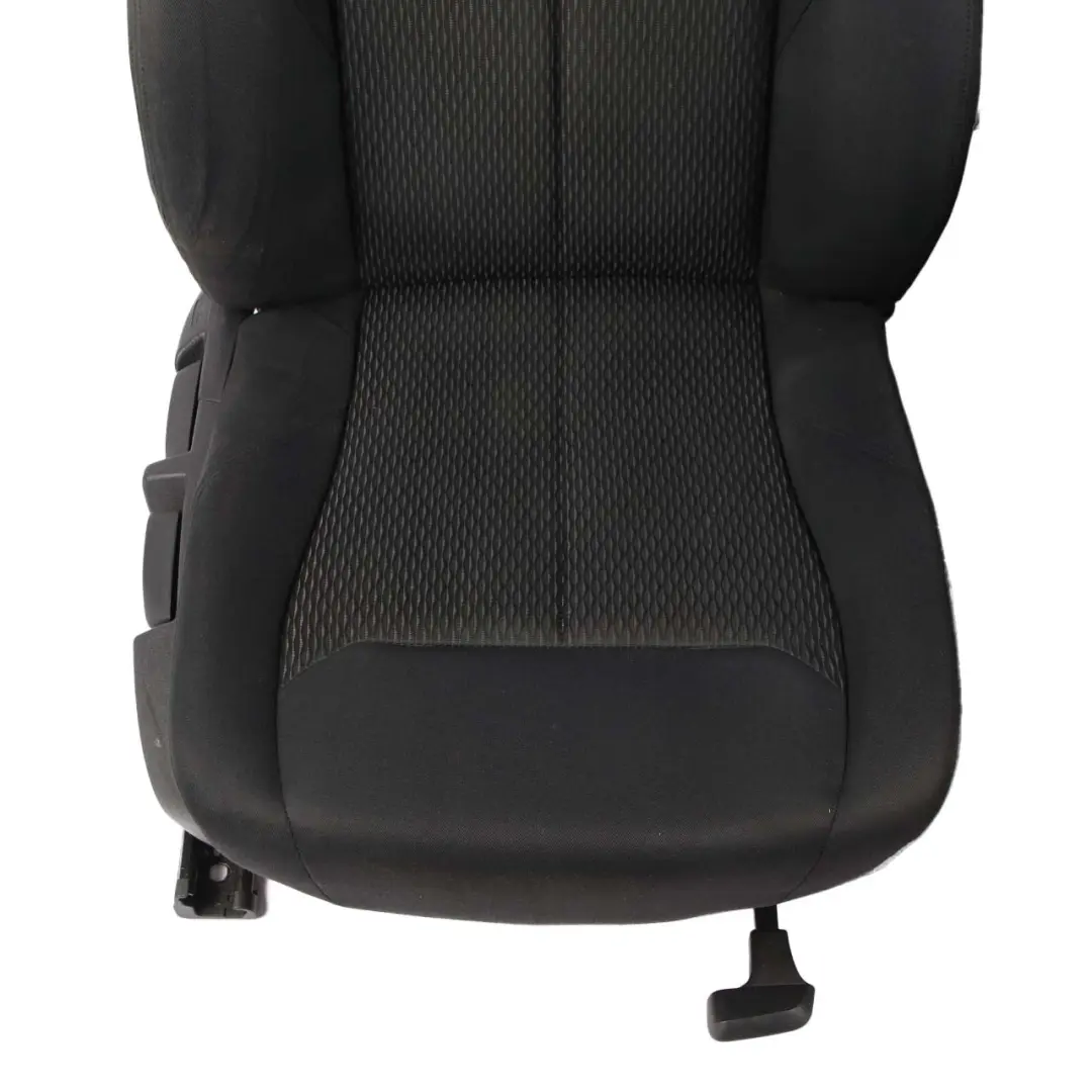 Tissu Innensitze Seance Interieur avant Arriere pour BMW F21 LCI à propos du numéro de pièce 7295060 BMW F21 LCI Tissu Innensitze Seance Interieur avant Arriere - SKU F21 Cloth Interior Seats - Numéro de pièce 7295060