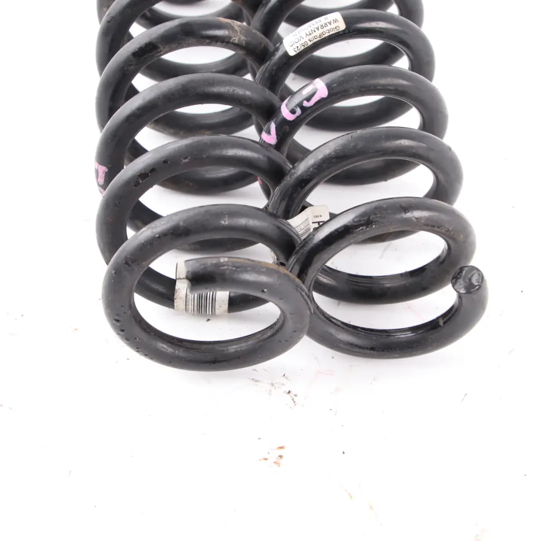 Sprężyna Zawieszenia Lewa Prawa Zestaw do BMW F21 o numerze F21 FU Rear Coil Spring Set BMW F21 Sprężyna Zawieszenia Lewa Prawa Zestaw - SKU F21 FU Rear Coil Spring Set - Numer Części F21 FU Rear Coil Spring Set