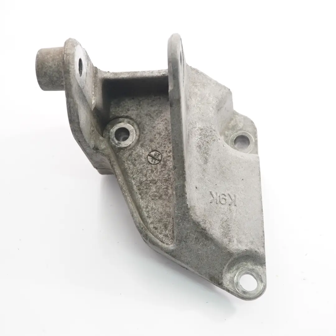 Support Mount Holder Bracket Diesel to Nissan Qashqai J10 Engine with Part number F6043000 Nissan Qashqai J10 Engine Support Mount Holder Bracket Diesel - SKU F6043000 - Part number F6043000