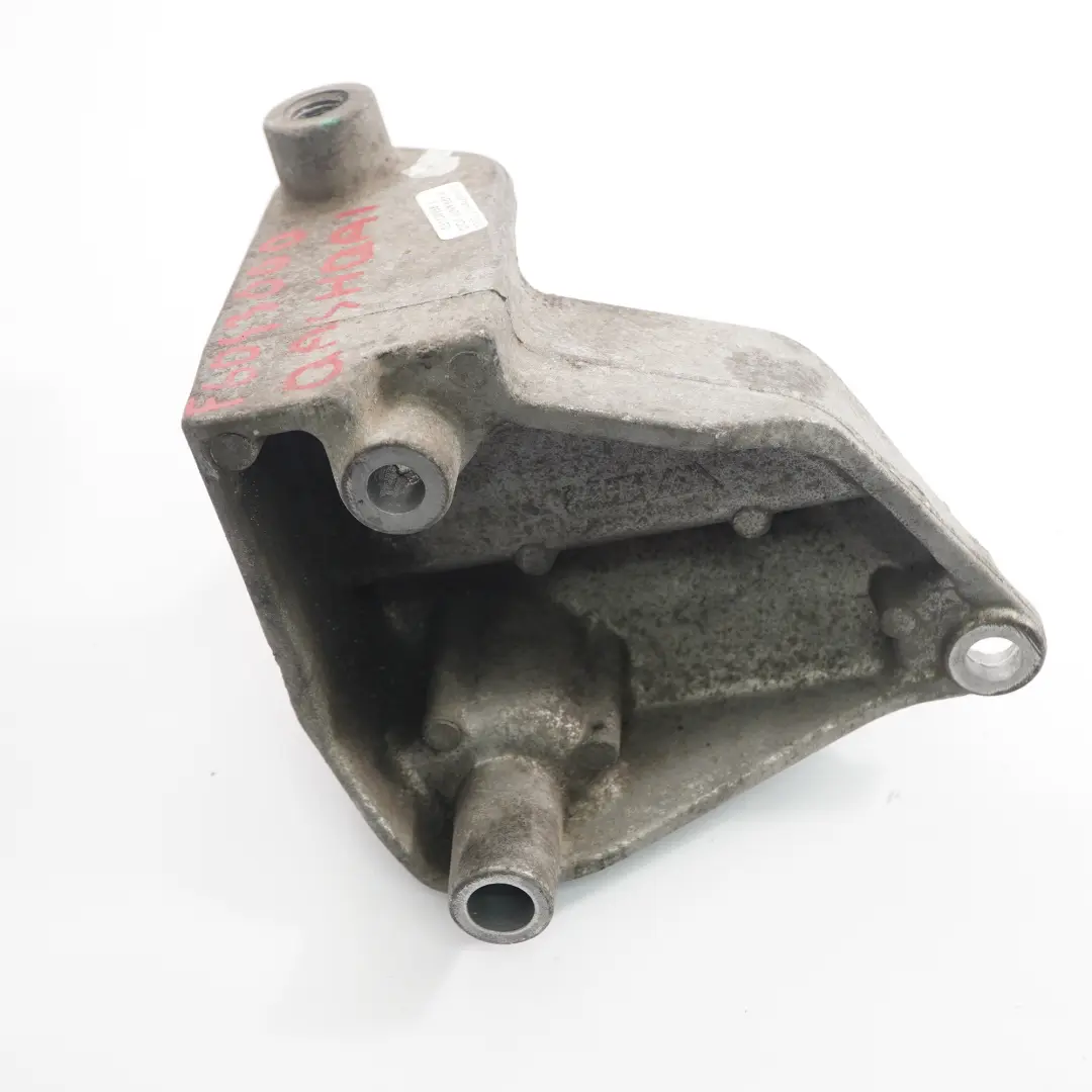 Supporto motore Supporto staffa Diesel per Nissan Qashqai J10 con numero di parte F6043000 Nissan Qashqai J10 Supporto motore Supporto staffa Diesel - SKU F6043000 - Numero di parte F6043000