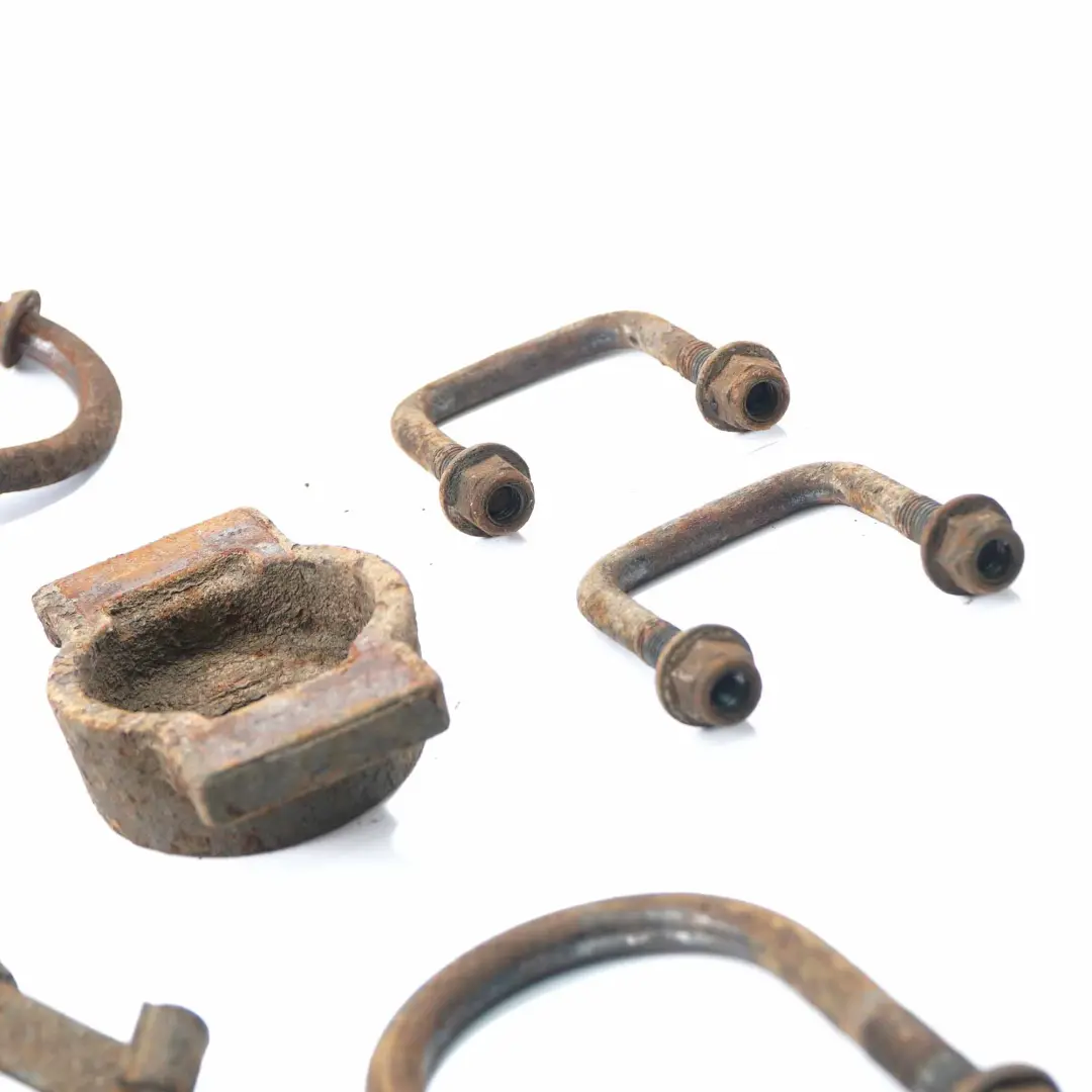 Ford Transit Rear Axle Support Subframe Mount Holder Set - SKU Ford Transit Rear Axle Mount Set - Numéro de pièce Ford Transit Rear Axle Mount Set