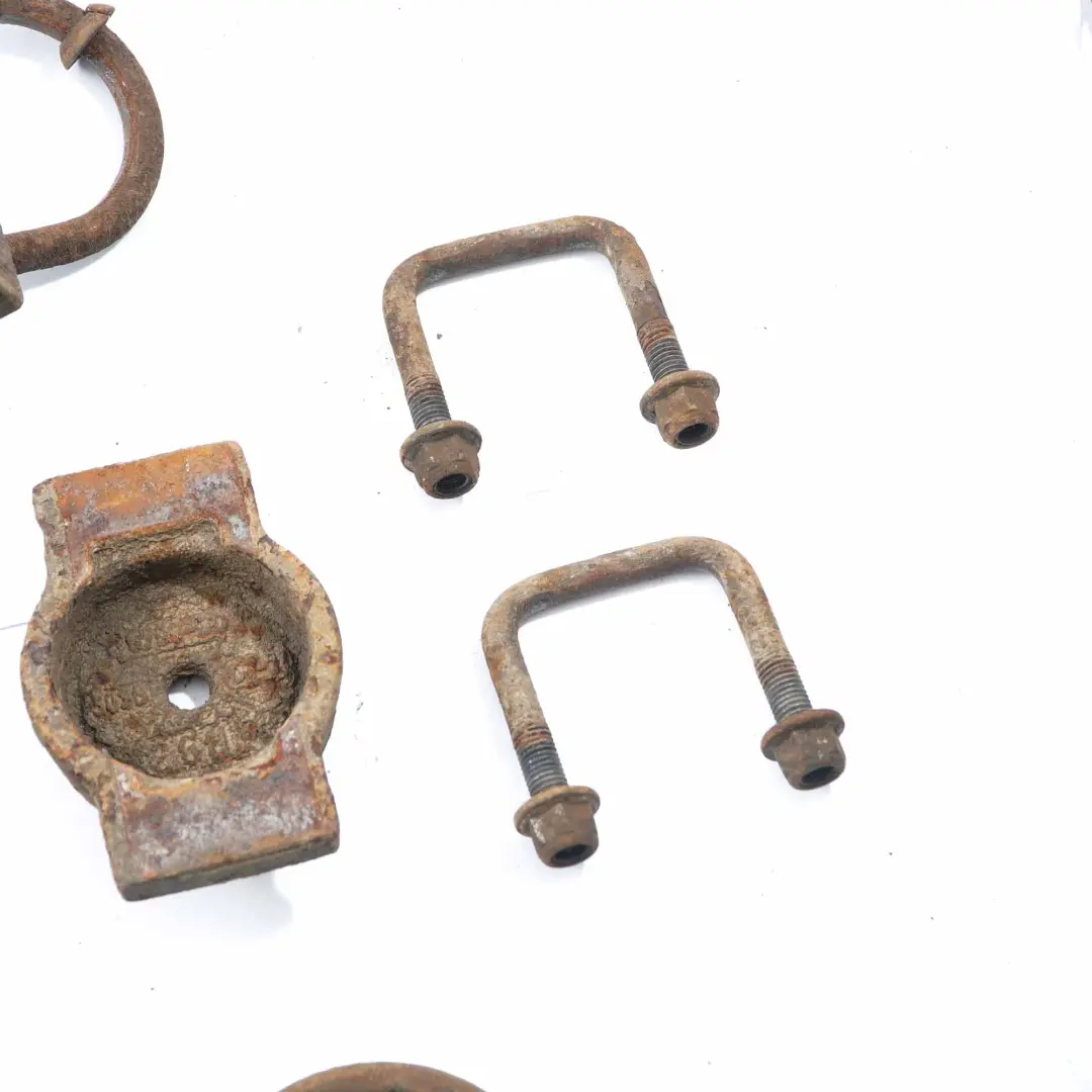 Ford Transit Rear Axle Support Subframe Mount Holder Set - SKU Ford Transit Rear Axle Mount Set - Numéro de pièce Ford Transit Rear Axle Mount Set