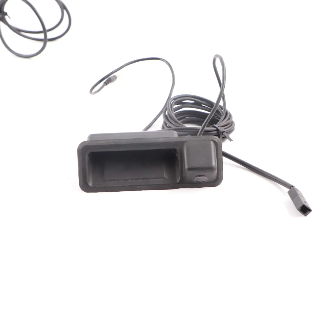 iDrive Interface Control Unit Camera Japan to BMW E60 E87 E90 New with Part number i-D Link F01 BMW E60 E87 E90 New iDrive Interface Control Unit Camera Japan - SKU i-D Link F01 - Part number i-D Link F01