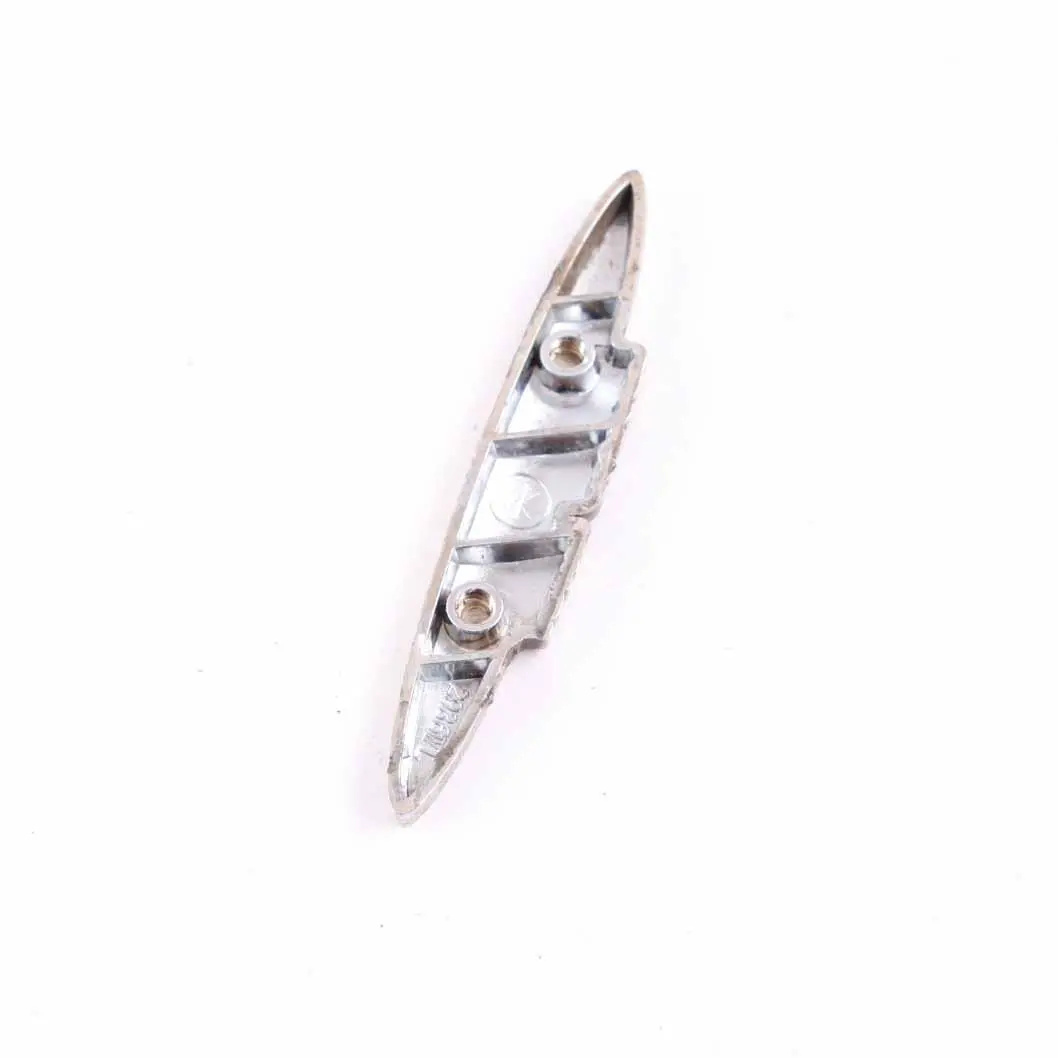 Emblema Logo Timbro Distintivo 2 per Mini Cooper S JCW John Cooper Works con numero di parte JCW Emblem Mini Cooper S JCW John Cooper Works Emblema Logo Timbro Distintivo 2 - SKU JCWEMBLEM-2 - Numero di parte JCW Emblem