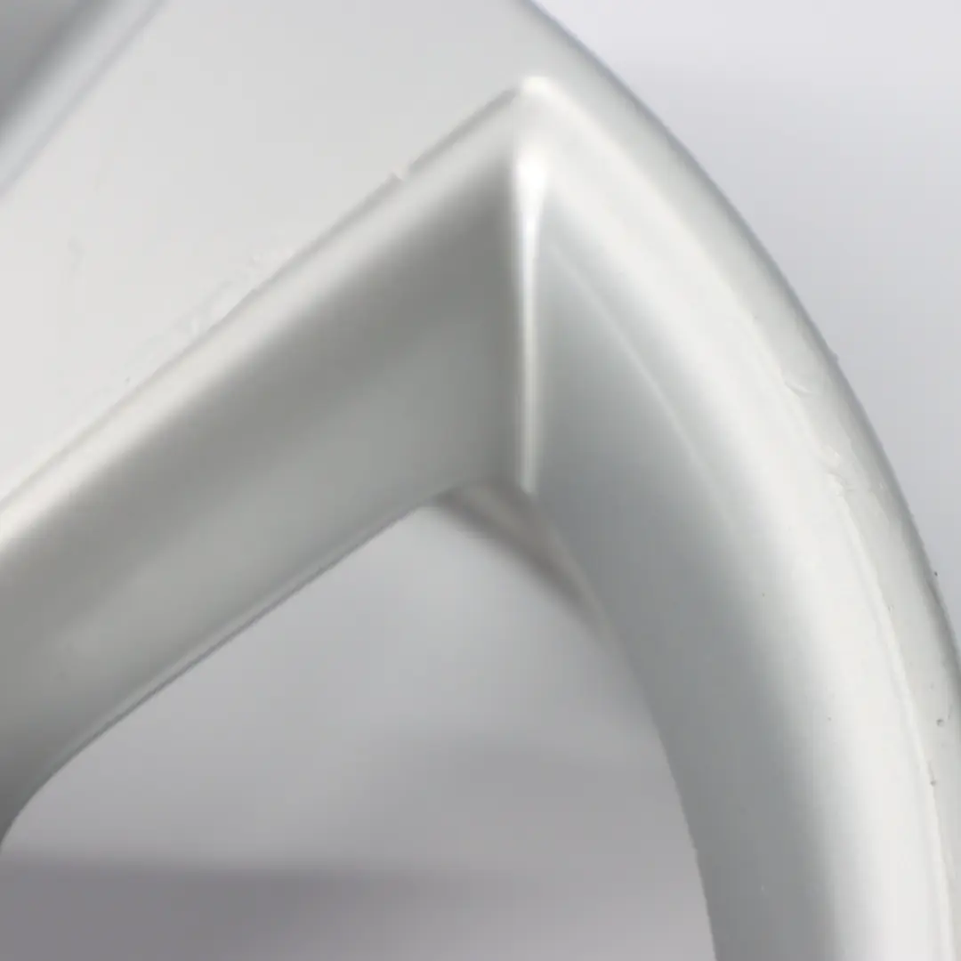 Jante alliage argentée 17" ET:40 6.5J pour Nissan Qashqai J10 à propos du numéro de pièce JD110MB55 Nissan Qashqai J10 Jante alliage argentée 17" ET:40 6.5J - SKU JD110MB55 - Numéro de pièce JD110MB55