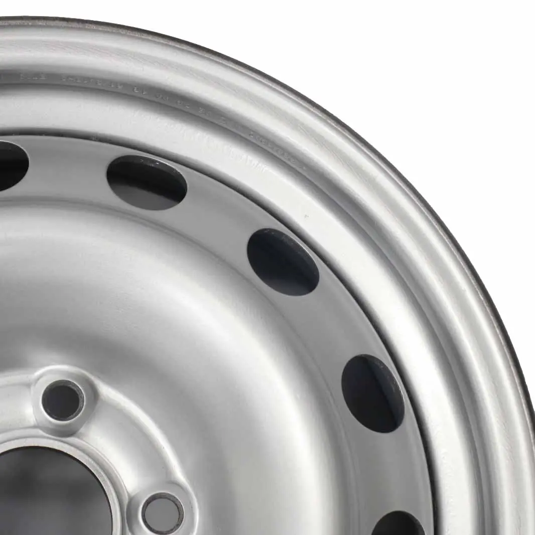 Silberne Stahlfelge 6.5J 15'' ET:38 für VW Golf V Passat B5 mit Teilenummer KBA43816 VW Golf V Passat B5 Silberne Stahlfelge 6.5J 15'' ET:38 - SKU KBA43816-2 - Teilenummer KBA43816