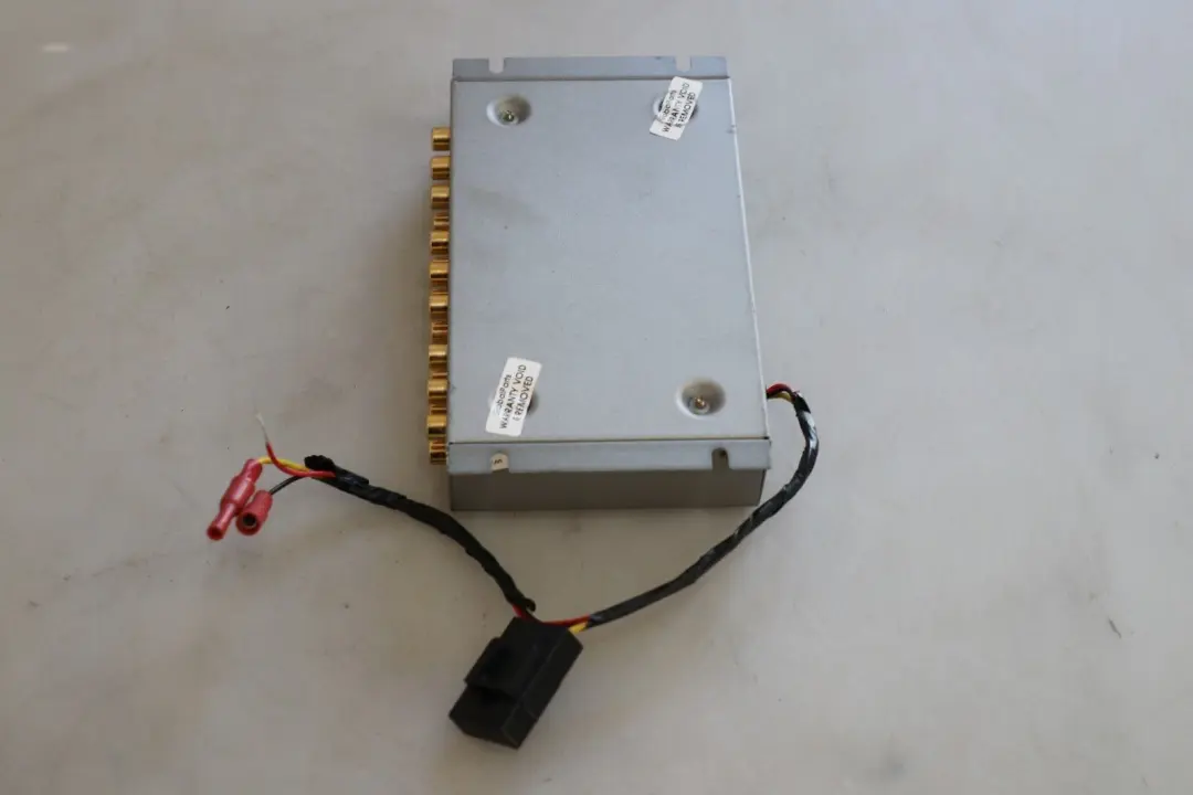 Original Alpine Video / Audio Stereo Umschalter 4: 2 für mit Teilenummer KCE-420V Original Alpine Video / Audio Stereo Umschalter 4: 2 - SKU KCE-420V - Teilenummer KCE-420V