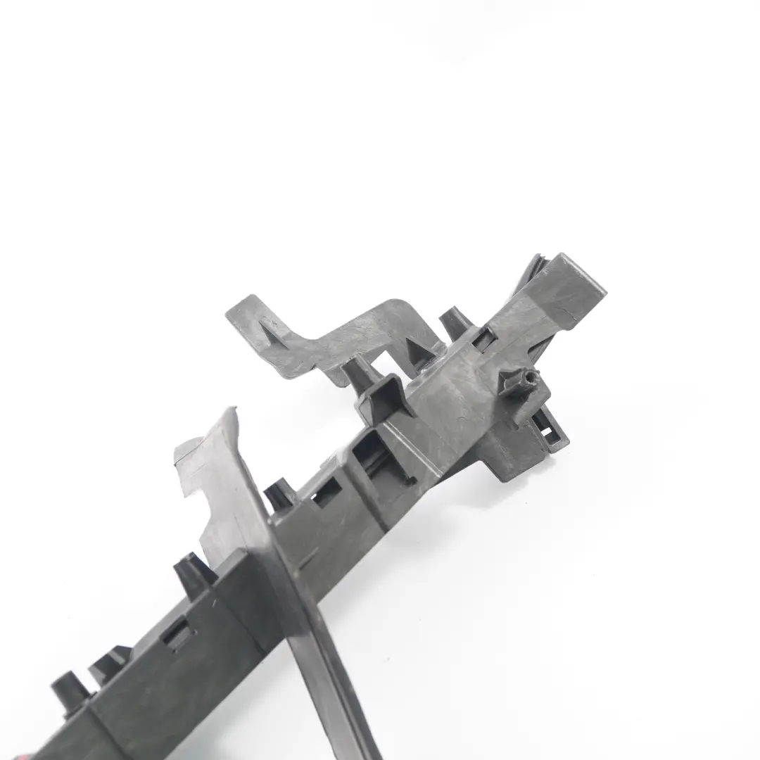 Ford Transit Connect Türfensterrahmen vorne links Führung Trim DT11-V21979-AC - SKU KT1B-V21979-AA - Teilenummer KT1B-V21979-AA