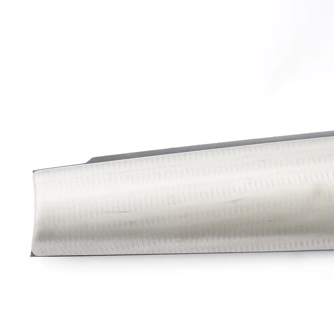 Osłona Dekor Listwa Deski Prawa Aluminium do Mini Cooper R56 o numerze 2752209 Mini Cooper R56 Osłona Dekor Listwa Deski Prawa Aluminium - SKU lhd-2752209 - Numer Części 2752209