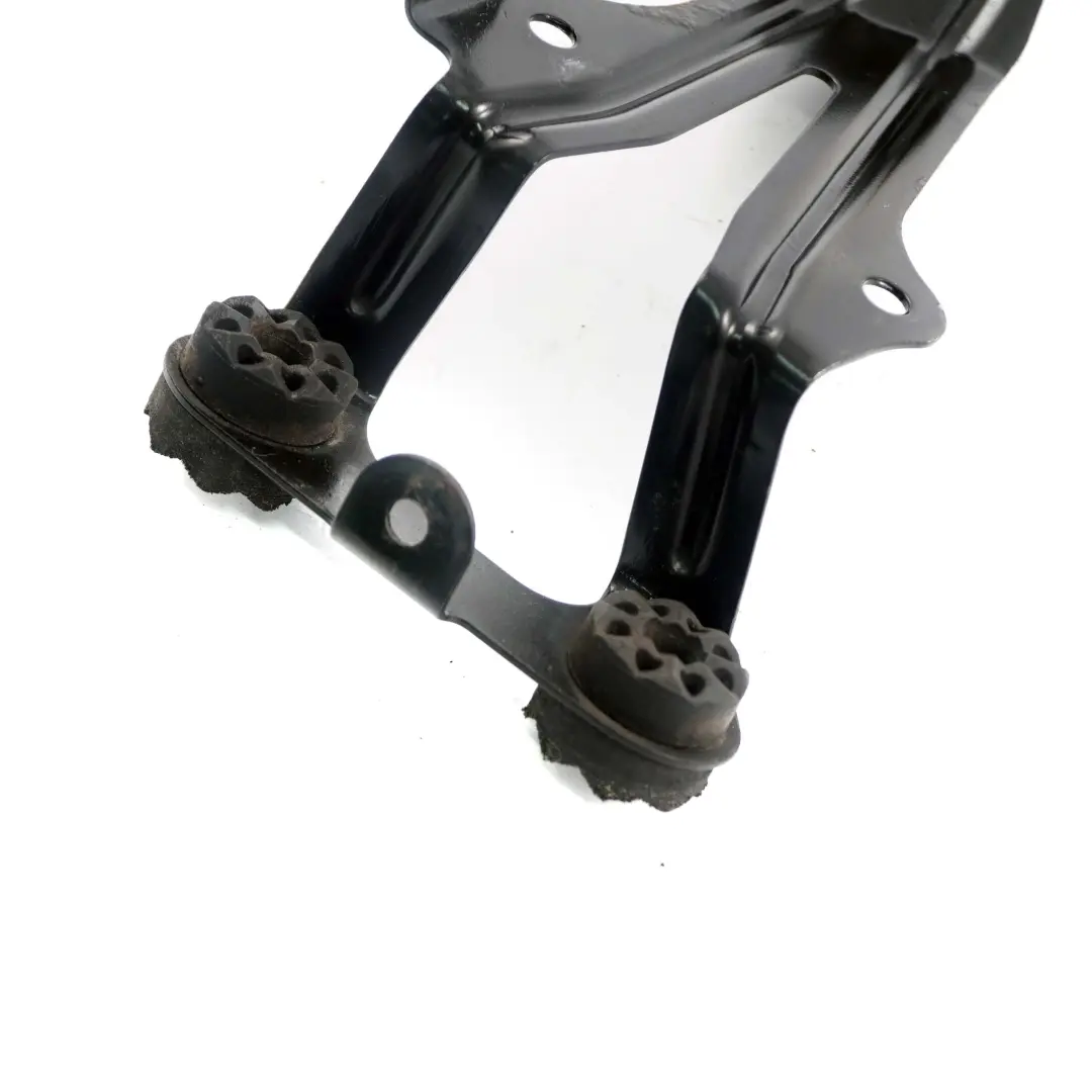 Mocowanie uchwyt pompy ABS do Mini Cooper One R50 R53 o numerze 6756279 Mini Cooper One R50 R53 Mocowanie uchwyt pompy ABS - SKU lhd-6756279 - Numer Części 6756279