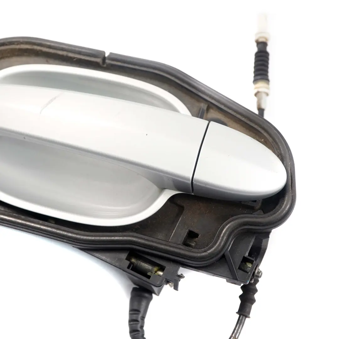 Barre D'Appui Poignee de Porte Exterieure avant Droit pour BMW E60 E61 à propos du numéro de pièce 7034544 BMW E60 E61 Barre D'Appui Poignee de Porte Exterieure avant Droit - SKU lhd-7034544-TS - Numéro de pièce 7034544