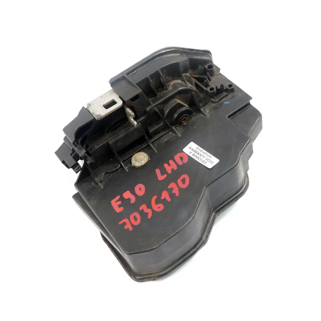 Zamek Drzwi Prawy Przód do BMW E60 E87 E90 o numerze 7036170 BMW E60 E87 E90 Zamek Drzwi Prawy Przód - SKU lhd-7036170 - Numer Części 7036170