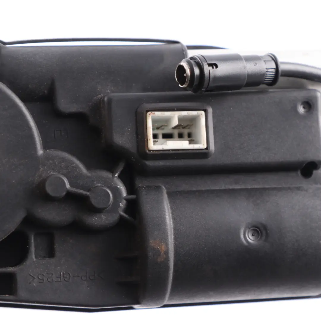 Jaguar XJ X308 XJR X300 Electric Antenna Aerial Radio Amplifier to with Part number LNA4120AA Jaguar XJ X308 XJR X300 Electric Antenna Aerial Radio Amplifier - SKU LNA4120AA - Part number LNA4120AA