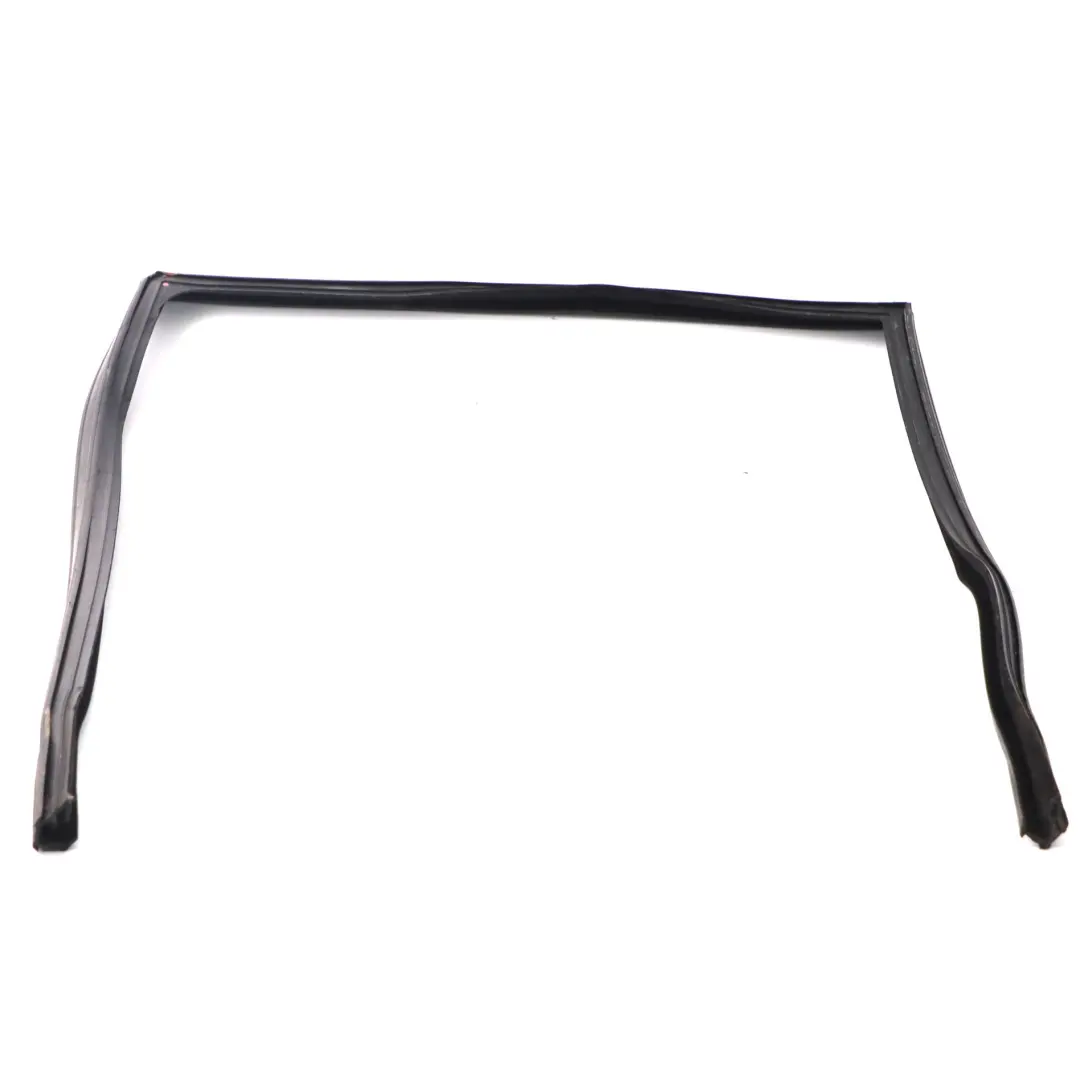 Window Gasket Seal Door Rear Right O/S Guide to Land Rover Freelander 2 with Part number LR001730 Land Rover Freelander 2 Window Gasket Seal Door Rear Right O/S Guide - SKU LR001730 - Part number LR001730