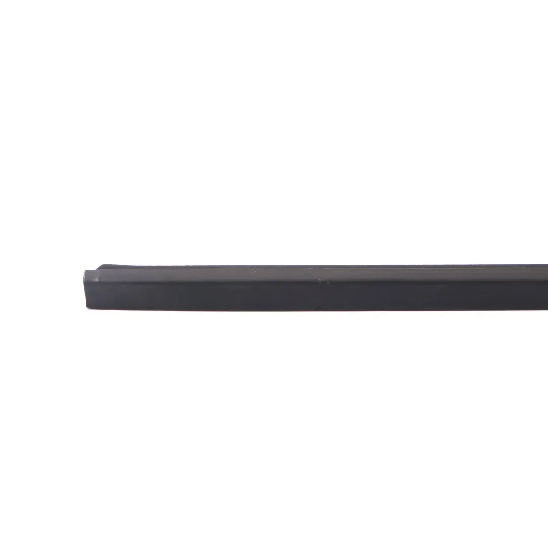 Land Rover Freelander 2 Striscia per la finestra della porta posteriore destro - SKU LR001737 - Numero di parte LR001737