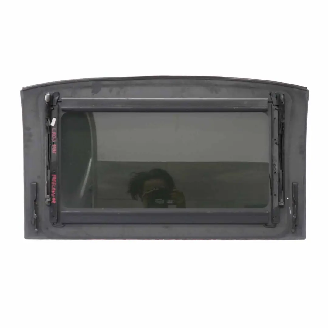 Techo corredizo Ventana central Panel de vidrio AS3 para Land Rover Freelander 2 con número de pieza LR002135 Land Rover Freelander 2 Techo corredizo Ventana central Panel de vidrio AS3 - SKU LR002135 - Número de pieza LR002135