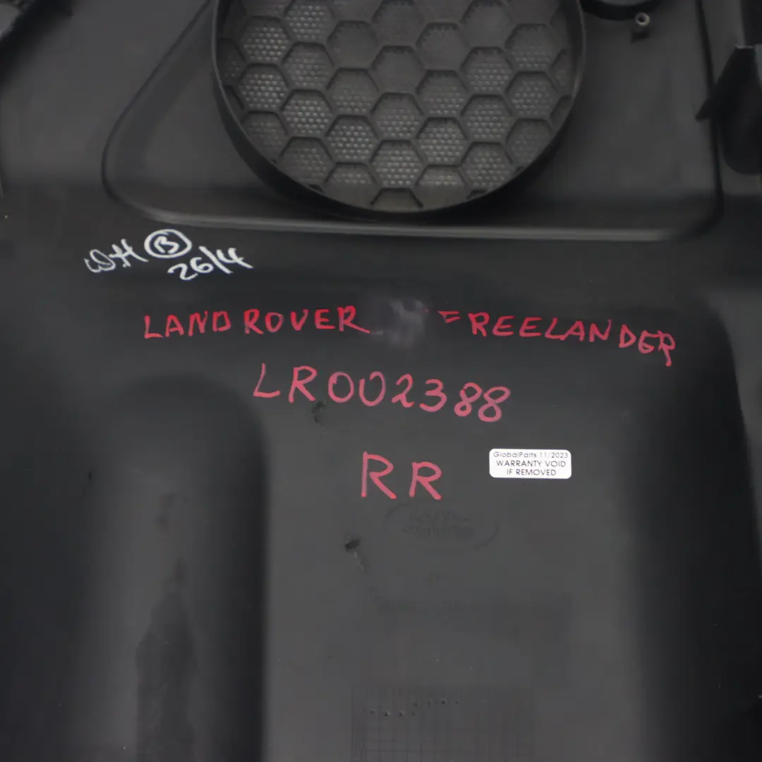 Türkarte hinten rechts Panel schwarz 6H52-274A30-AEW für Land Rover Freelander 2 mit Teilenummer LR002388 Land Rover Freelander 2 Türkarte hinten rechts Panel schwarz 6H52-274A30-AEW - SKU LR002388 - Teilenummer LR002388
