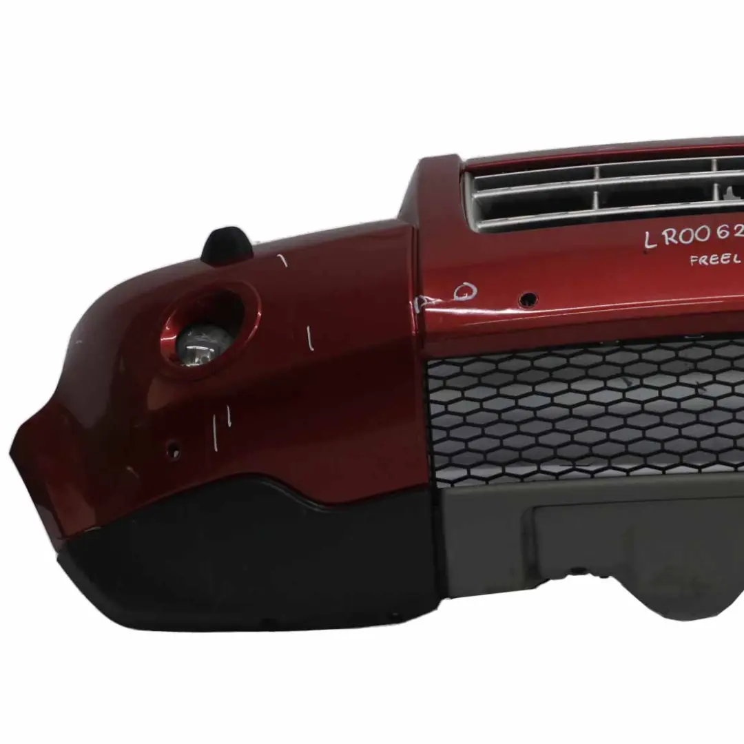 Przedni Zderzak Rimini Red do Land Rover Freelander 2 o numerze LR006253 Land Rover Freelander 2 Przedni Zderzak Rimini Red - SKU LR006253-RRE - Numer Części LR006253