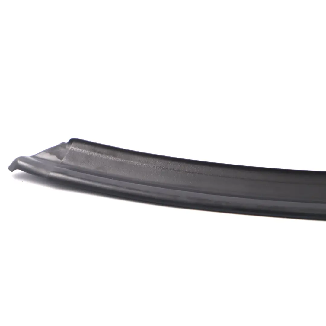 Guarnizione porta posteriore destra Telaio per Land Rover Freelander 2 con numero di parte LR006360 Land Rover Freelander 2 Guarnizione porta posteriore destra Telaio - SKU LR006360 - Numero di parte LR006360