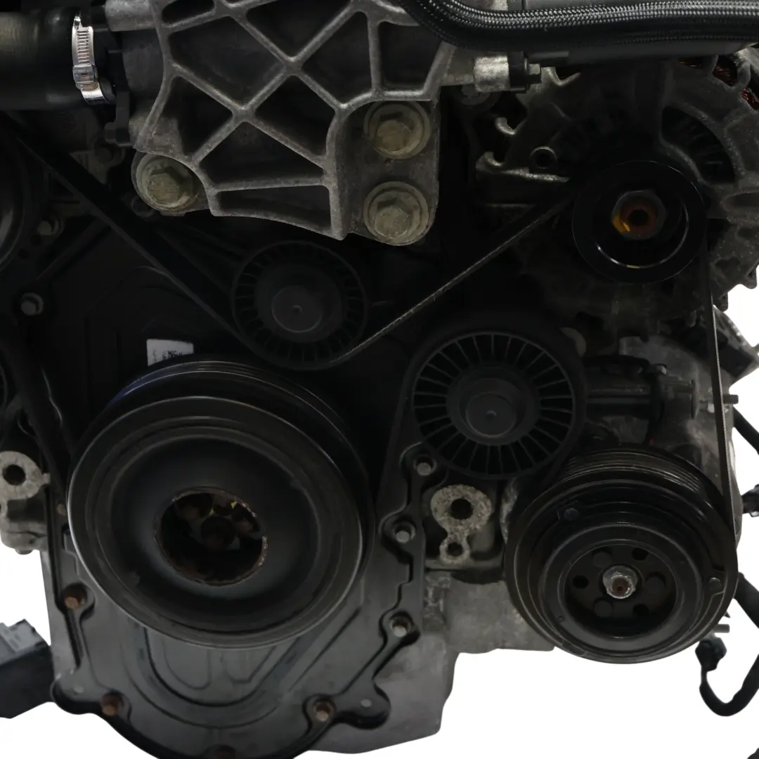 Moteur Nu 204DT AJ200 2.0 D 69 000 km, GARANTIE pour Land Rover Discovery L550 à propos du numéro de pièce LR113882 Land Rover Discovery L550 Moteur Nu 204DT AJ200 2.0 D 69 000 km, GARANTIE - SKU LR113882 - Numéro de pièce LR113882